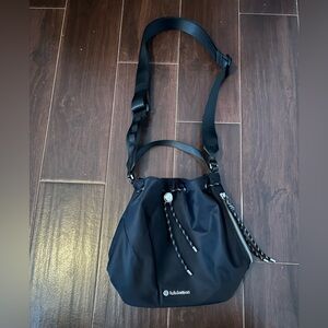 Lululemon Bucket Bag